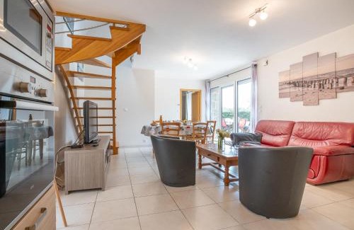 Plouzelambre House | Cozy Holiday Home Gîte des Perdrix with Pool & Family Fun
