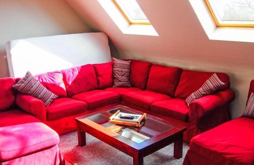Ellezelles House | Family-Friendly Holiday Home Gîte L'Archipel Awaits You