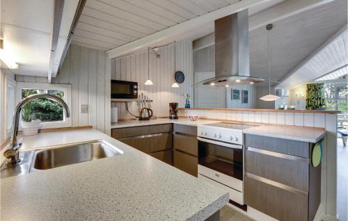 Henne Strand House | Relaxing Retreat in Henne with Sauna for Families & Pets