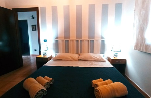 San Lorenzo House | Pet-Friendly Holiday Home GIARA for Family Getaways