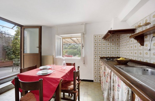 Artallo House | Relax at Holiday Home "Giromina" with Mountain Views