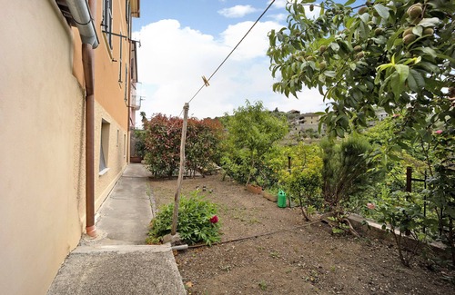 Artallo House | Relax at Holiday Home "Giromina" with Mountain Views
