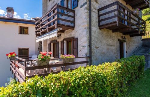 Stazzona House | Pet-Friendly Holiday Home Glicine with High Guest Ratings