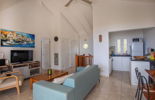 St. Marie Villa | Oceanfront Holiday Home Gran Veranda with Private Pool