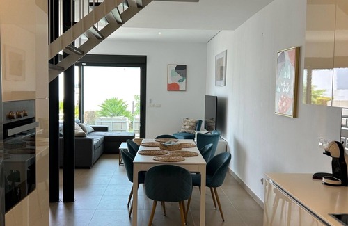 Manilva House | Holiday Home 'Great Townhouse Close To The Beach' with Sea View, Wi-Fi and Air Conditioning