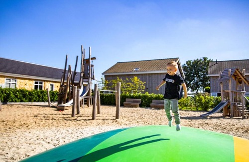 Gasthuis House | Family-Friendly Holiday Home Green Resort in Mooi Bemelen