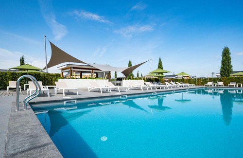Gasthuis House | Family-Friendly Holiday Home Green Resort in Mooi Bemelen