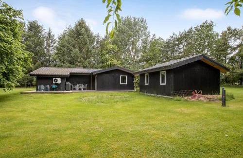Sundstrup House | Pet-Friendly Holiday Home Gudrid near Liim Fiord