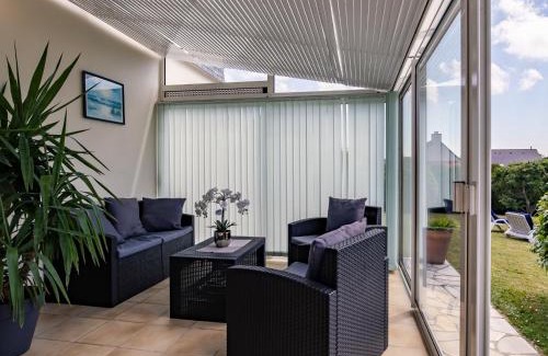 Pleumeur-Bodou House | Family-Friendly Retreat at Holiday Home Gueradur - PBU303