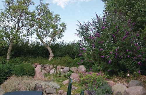 Sydlangeland House | Elegant Holiday Home Gulstavgård with Hot Tub & Kitchen