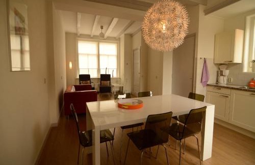 Harlingen House | Inviting House in the Heart of Harlingen for Families