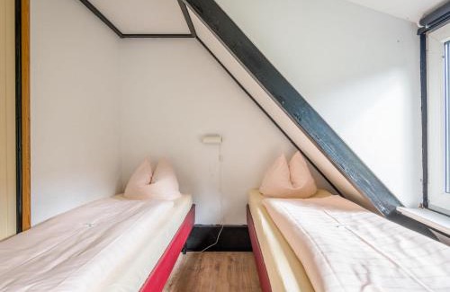 Ferienhausgebiet Hillenseifen House | Explore Holiday Home Haus 30 with Private Pool & Pet Friendly