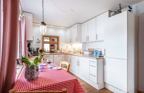 Neuenkirchen House | Holiday Home 'Haus Marschblick' with Private Terrace, Private Garden and Wi-Fi
