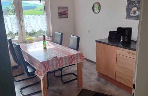Sundern House | Ocean View Retreat: Haus Panoramablick with Family-Friendly Perks