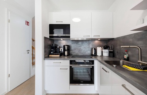 Tossens House | Holiday Home 'Haus Wera' with Private Terrace and Wi-Fi