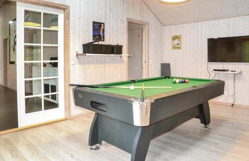 Houstrup House | Inviting Holiday Home Hedevang in Nørre Nebel with Hot Tub