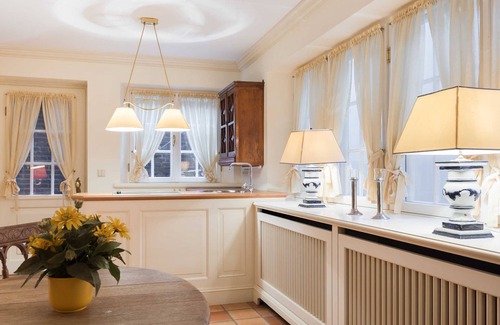 Kampen Apartment | Oceanfront Holiday Home Heideweg - Family-Friendly Getaway