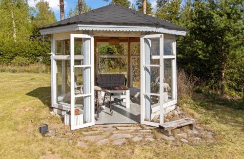Rautjarvi House | Holiday Home Heinlahti by Interhome
