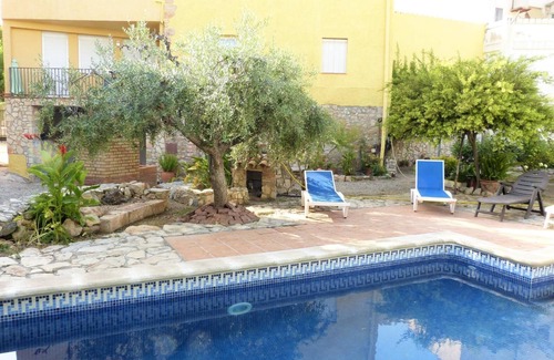 Alcover House | Relax at 'Hort De La Cinteta': Pool & Mountain Views