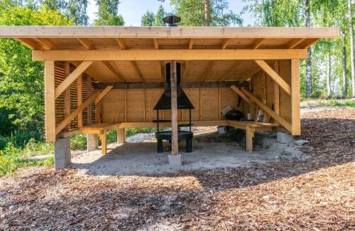 Enonkoski House | Pet-Friendly Cottage with Hot Pool at Kesäranta Retreat