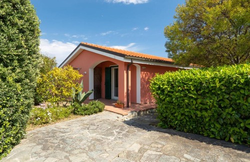 Poggi House | Family-Friendly Retreat at Holiday Home House, Poggi