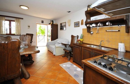 Seget Gornji House | Beautiful Holiday Home Barada with Ocean Views in Trogir