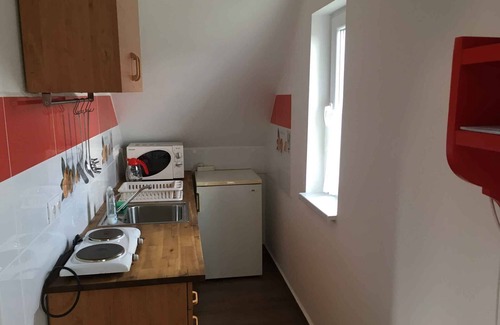 Balatonmariafurdo House | Central Holiday Home with Air Conditioning & Ocean Views