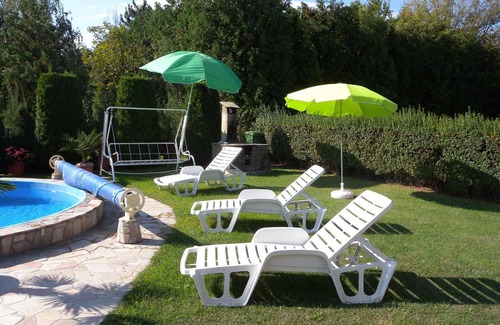 Balatonmariafurdo House | Cozy Holiday Home with Heated Pool Steps from the Beach