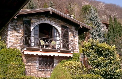 Cannobio Apartment | Inviting Holiday Home with Panoramic Views & Pool Access