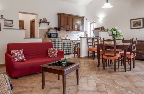 Sorano House | Inviting Holiday Home 'I Prati' with Private Pool & Wi-Fi