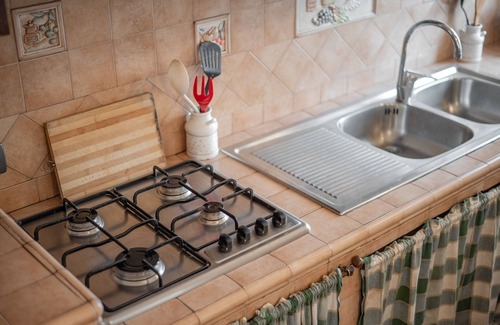 Sorano House | Inviting Holiday Home 'I Prati' with Private Pool & Wi-Fi