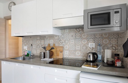 Imperia House | Relax at Il Gattino Di Porto: Pool, Wi-Fi & Ocean View