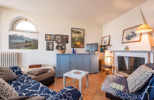 San Damiano dʼAsti House | Pet-Friendly Holiday Home La Meridiana-1 with Pool