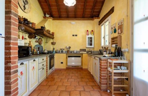 Mombaruzzo House | Pet-Friendly Holiday Home Il Valletto with Fireplace