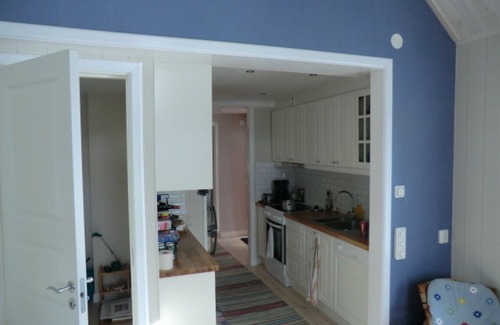 Kallby House | Holiday home in a dream location 30 meters from Lake Vänern