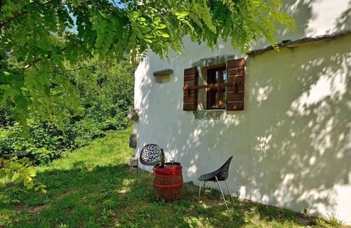 Kotli House | Tranquil Holiday Home for Nature Lovers with Pool & Ocean View