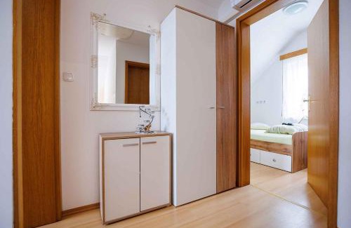 Marindol House | Family-Friendly Holiday Home in Adlesici, Dolenjska