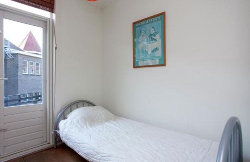 Alkmaar House | Central Alkmaar Holiday Home: Family-Friendly Retreat