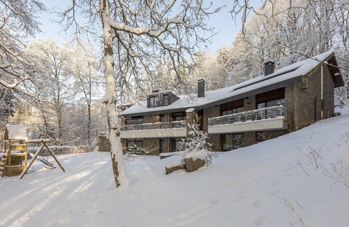 Chodes Villa | Elegant Villa in Malmedy with Indoor Pool & Spa Amenities