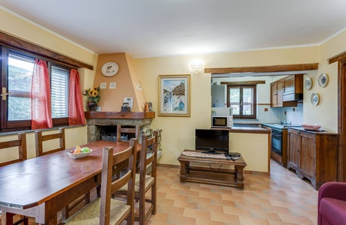 Assisi House | Guest Rated 10/10: Belvilla by OYO with Pool in Assisi