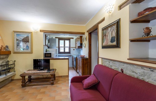 Assisi House | Guest Rated 10/10: Belvilla by OYO with Pool in Assisi