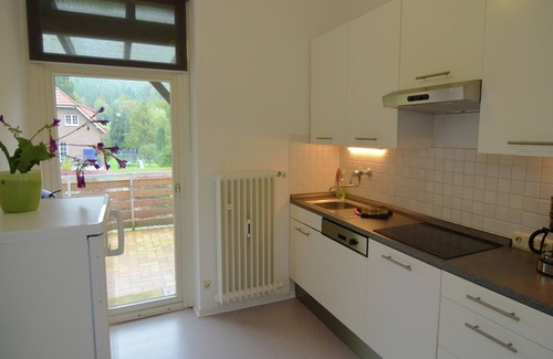 Bad Pyrmont Apartment | Charming Apartment in Weser Uplands with Garden & Kitchen