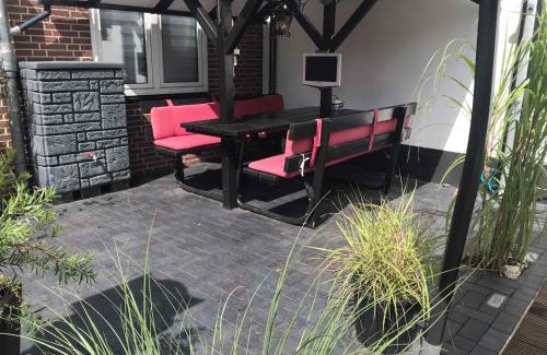 Fichtenwalde House | Exceptional Holiday Home in Beelitz with Pool & Family Fun