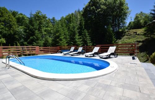 Brod Moravice House | Inviting Retreat with Pool and Jacuzzi Amidst Nature