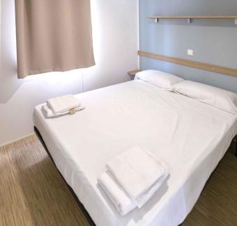 Calella Resort | Cozy Holiday Home in Calella de la Costa with Pool