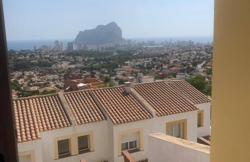 La Empedrola Apartment | Cozy Oceanfront Holiday Home in Calpe for Four Guests