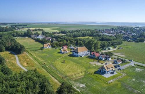De Cocksdorp House | Idyllic Villa in De Cocksdorp with Scenic Views