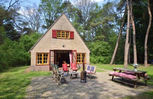 Zuidwolde House | Serene Holiday Home Nestled in Nature - Pet & Child Friendly