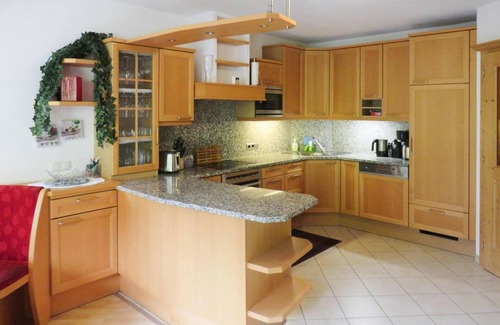 Fuegenberg House | Cozy Holiday Home Emberger in Fügen - Pet Friendly & More