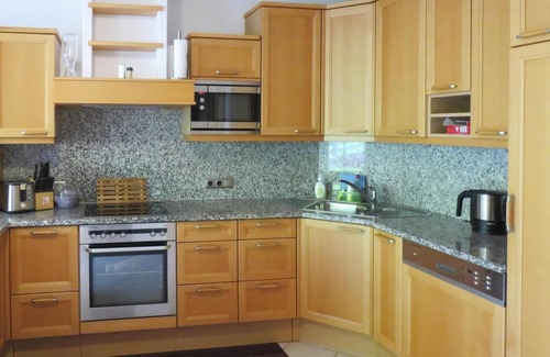 Fuegenberg House | Cozy Holiday Home Emberger in Fügen - Pet Friendly & More